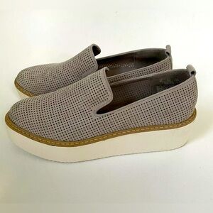 DKNY‎ Bari Platform Slip On Sneakers Size 8M